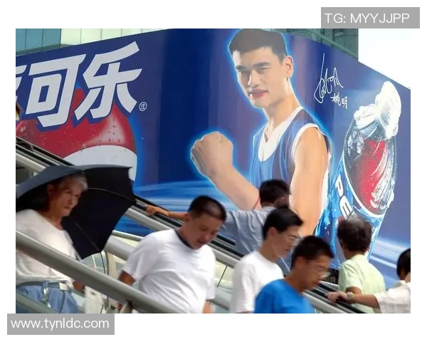 百事可乐签约98足球明星共庆品牌创新巅峰时刻