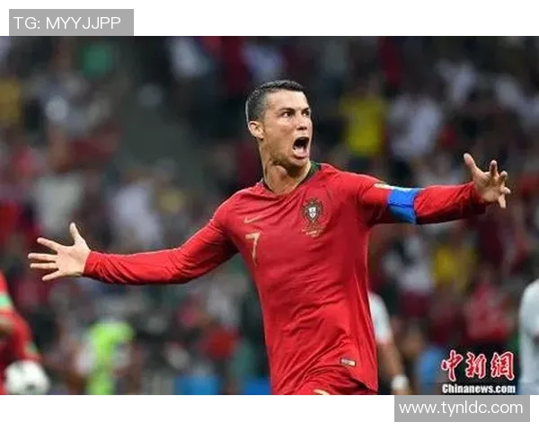 足球巨星合影珍贵瞬间 星光璀璨团结展现绿茵场友谊与荣耀