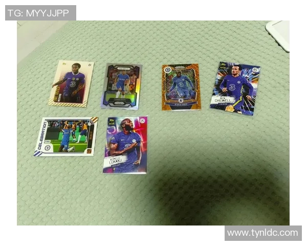 足球球星卡亲笔签名是真是假 如何辨别真伪及市场价值解析